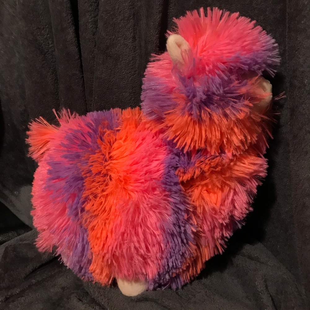Fuzzy Llama Super Soft Plus or Pillow